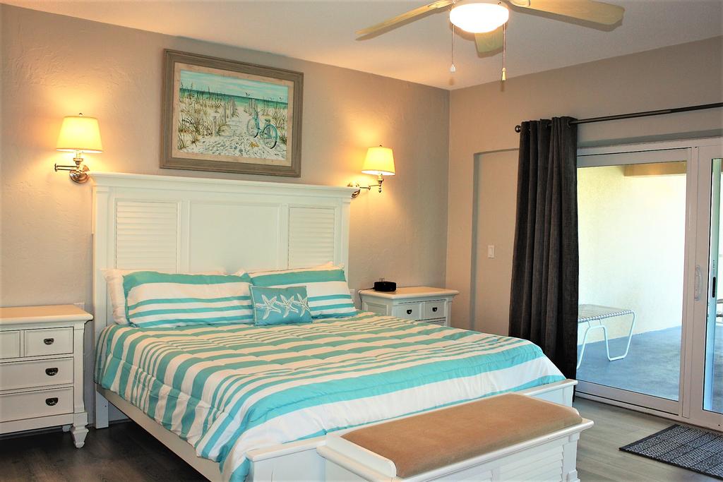 Jamaica Royale T43 Nice Updates & Great Views! - thumb 2