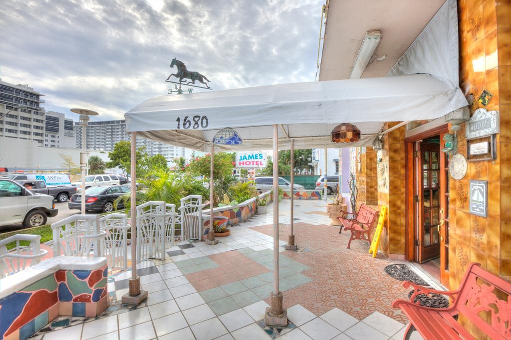 James Hotel - thumb 2