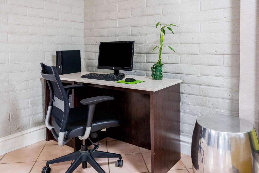 La Quinta Inn By Wyndham - The Woodlands North - thumb 1