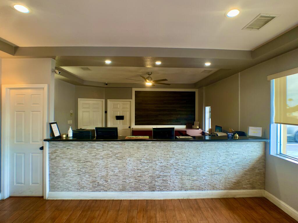 LA VISTA INN - thumb 0