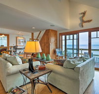 Lake Champlain Cottage with Kayak and Private Dock - Accommodation San Jose