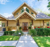 Lake LBJ Waterfront House w/ Private Boat Slip Swimming Area with Steps to the lake - Accommodation San Jose