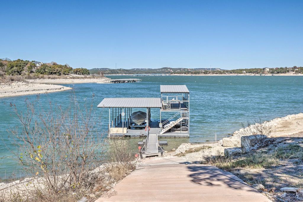 Lake Travis Home Situated On Arkansas Bend Park! - thumb 0