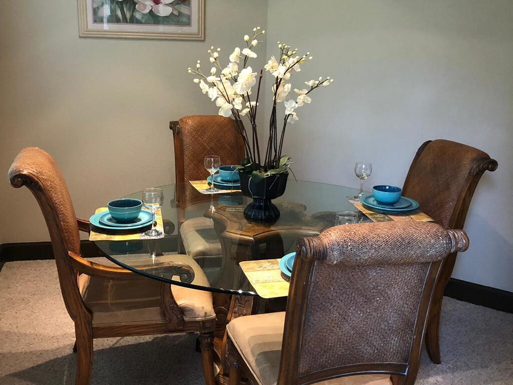 Luxurious Furnished Apartment By The Woodlands Waterway - thumb 3