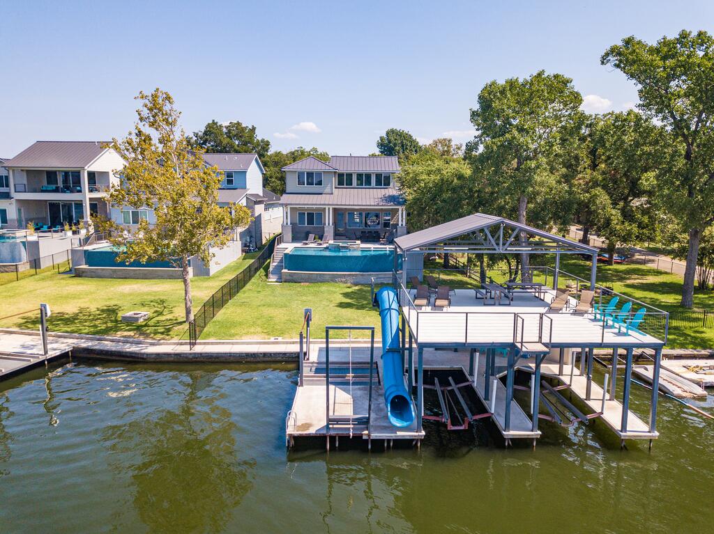 Luxury Lake LBJ House With Heated Swimming Pool And Spill Over Hot Tub And 2 Boat Slips - thumb 0
