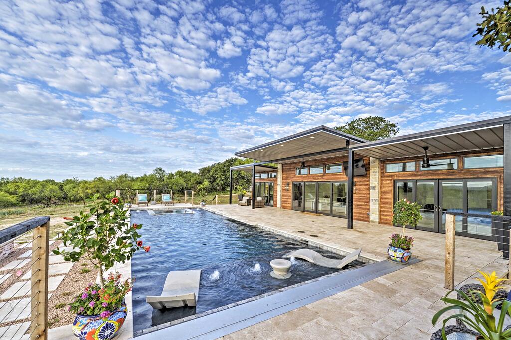 May Ranch Retreat With Pool - Outdoor Paradise! - thumb 0