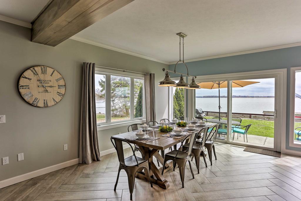 Modern Waterfront Home With Patio, Fire Pit & Dock - thumb 3