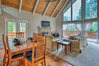 Mtn Paradise with Deck - 1 Mi to Lake Arrowhead Accommodation San Jose