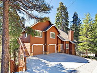 New Listing Evergreen Escape - Decks  Game Room Home Accommodation San Jose