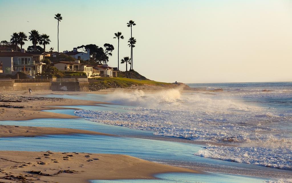 New Listing! Oceanfront Pacific Beach Condo Condo - thumb 3