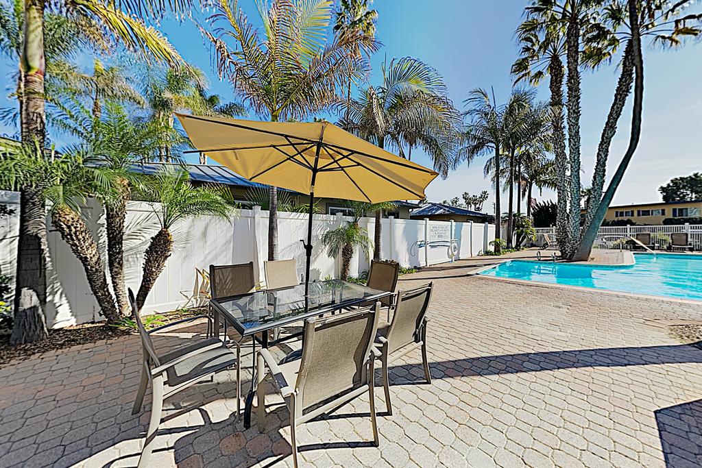 New Listing! Oceanfront Pacific Beach Condo Condo - thumb 2