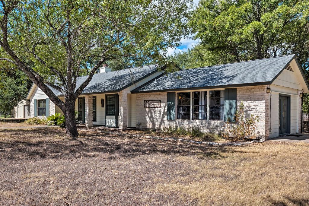 New! Austin-Area Home With Large Private Yard & Deck - thumb 0