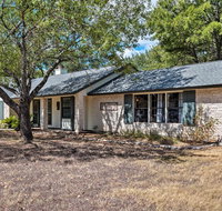 New Austin-Area Home with Large Private Yard  Deck - Accommodation San Jose
