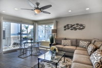 Newport Beach - Triplex Accommodation San Jose