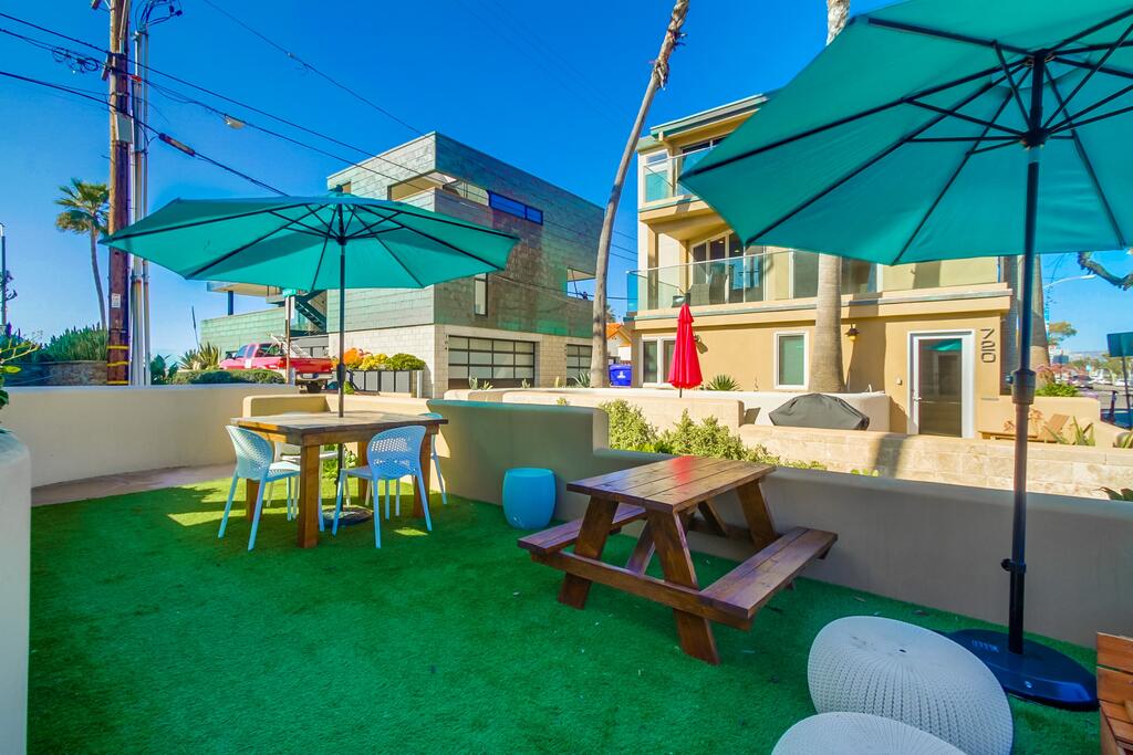 Ocean Breeze 1 Apts - thumb 3