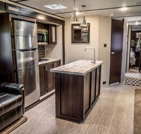 Ozarks Glamping Serene 5 acres Sweetwater Style - Accommodation San Jose