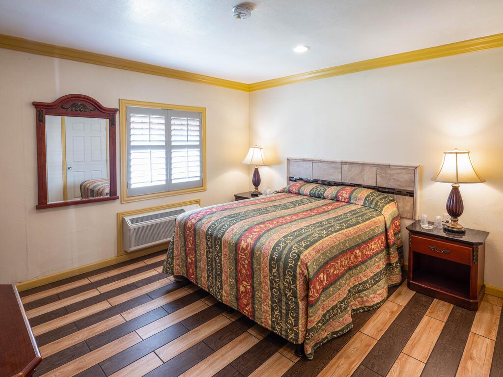 Parkside Inn - thumb 2