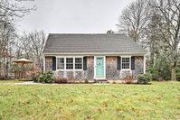 Private East Falmouth Home - 5 Minutes to Beaches Accommodation San Jose