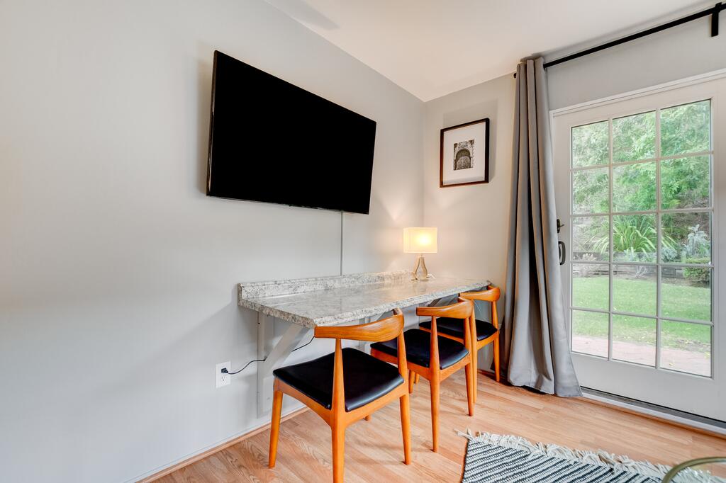 Private Suite - thumb 3