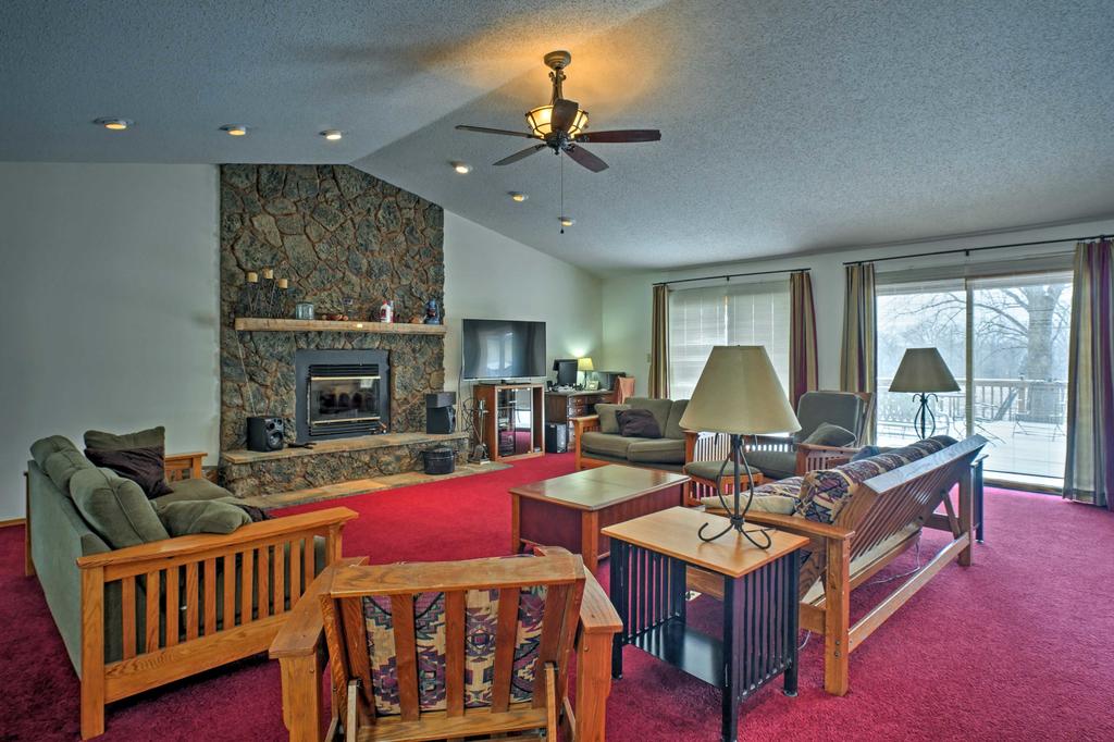 Quiet Cottage With Porch Btwn Branson & Springfield! - thumb 2