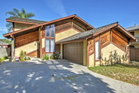 Recently Renovated Long Beach Condo with Balcony Accommodation San Jose