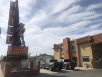 Robinhood Motel Accommodation San Jose