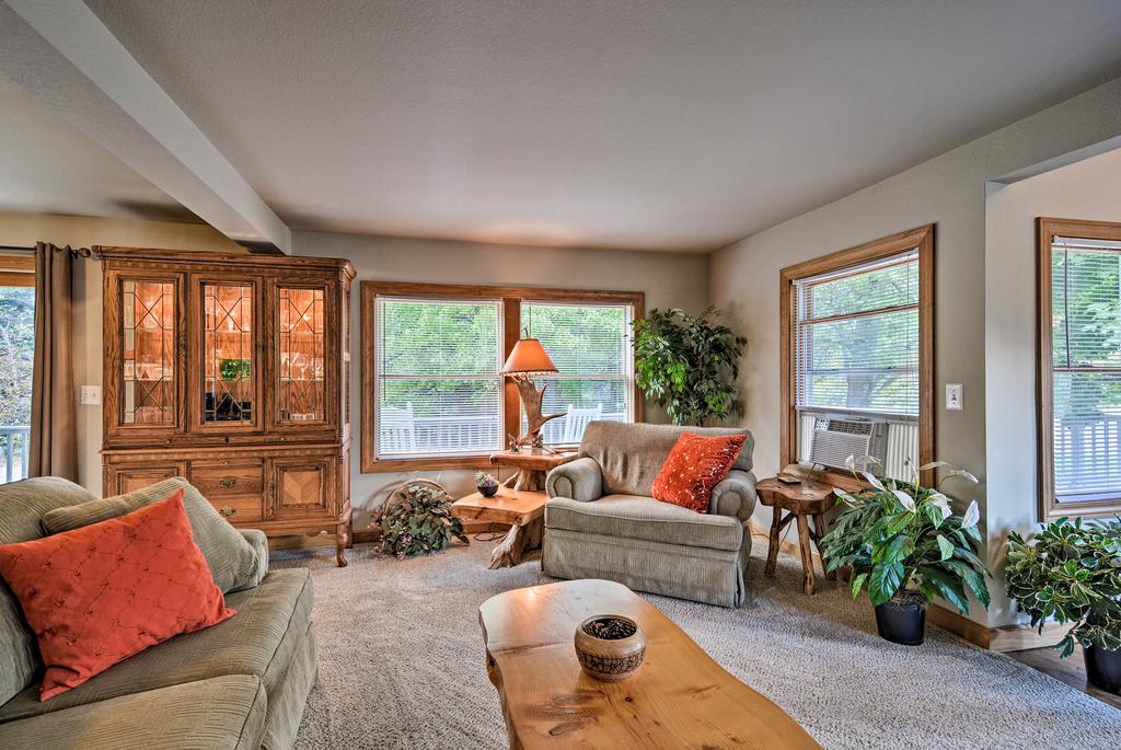 Roscommon Home With Deck, 7 Mi To Higgins Lake! - thumb 2