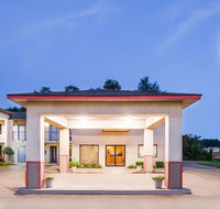 Super 8 by Wyndham Arkadelphia Caddo Valley Area - Accommodation San Jose