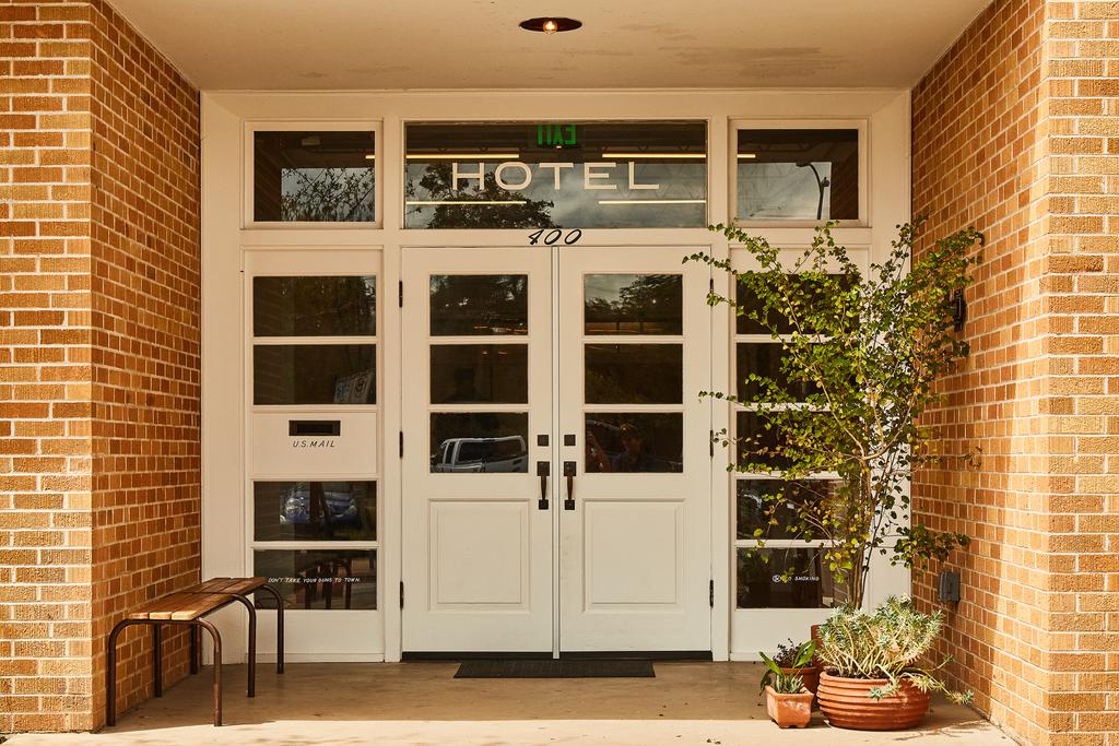 The Carpenter Hotel - thumb 3