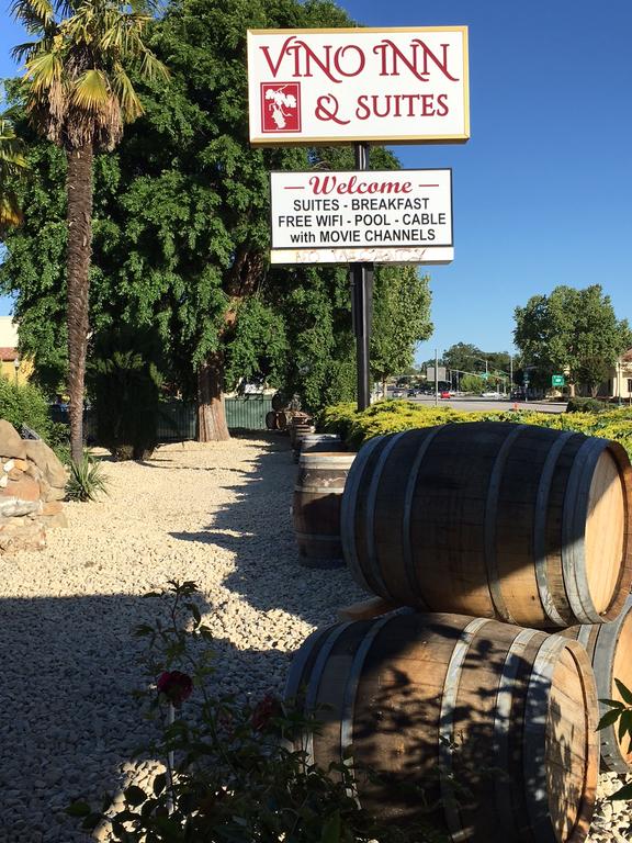 Vino Inn & Suites - thumb 0