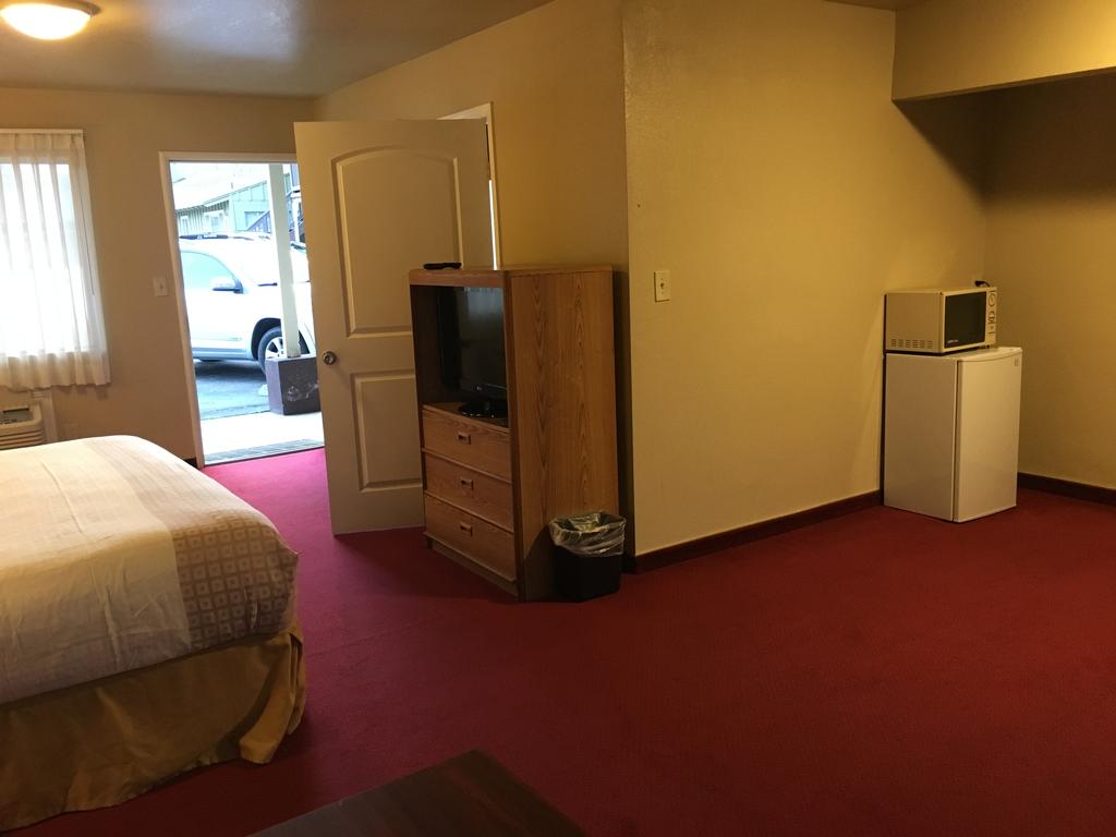 Vino Inn & Suites - thumb 1