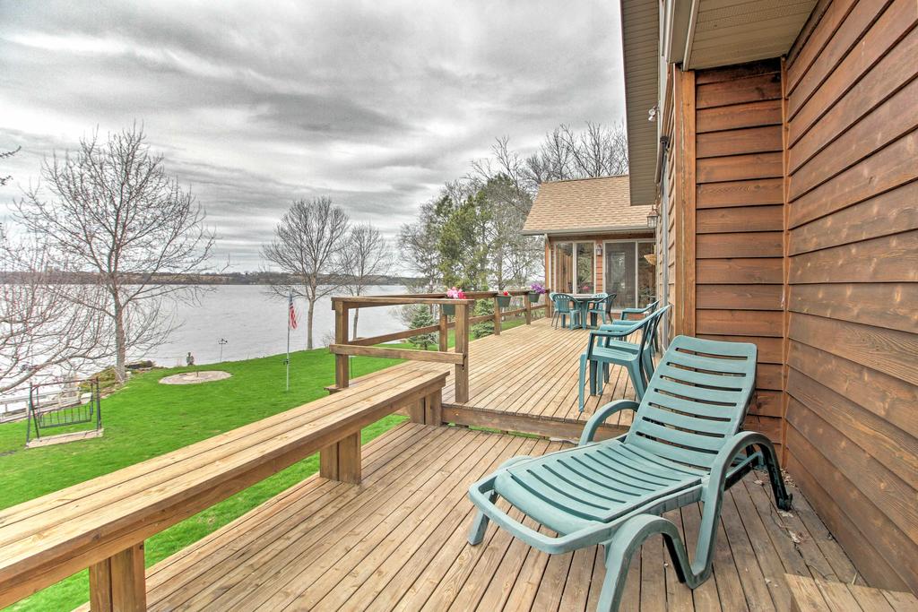 Waterfront Big Stone Lake Home With Dock & Views - thumb 2