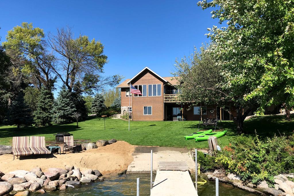 Waterfront Big Stone Lake Home With Dock & Views - thumb 1