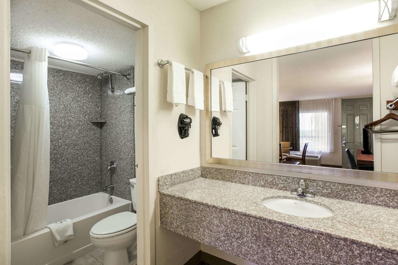 Quality Inn & Suites Eufaula - thumb 10