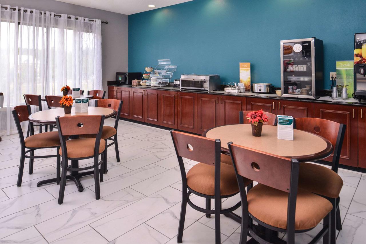 Quality Inn & Suites Northpark - thumb 32