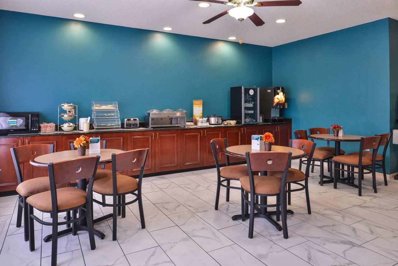 Quality Inn & Suites Northpark - thumb 15