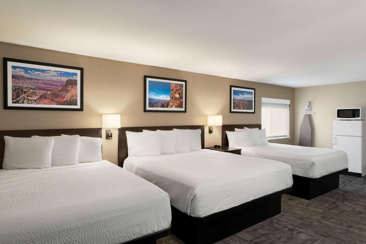 Travelodge By Wyndham Lake Havasu - thumb 27