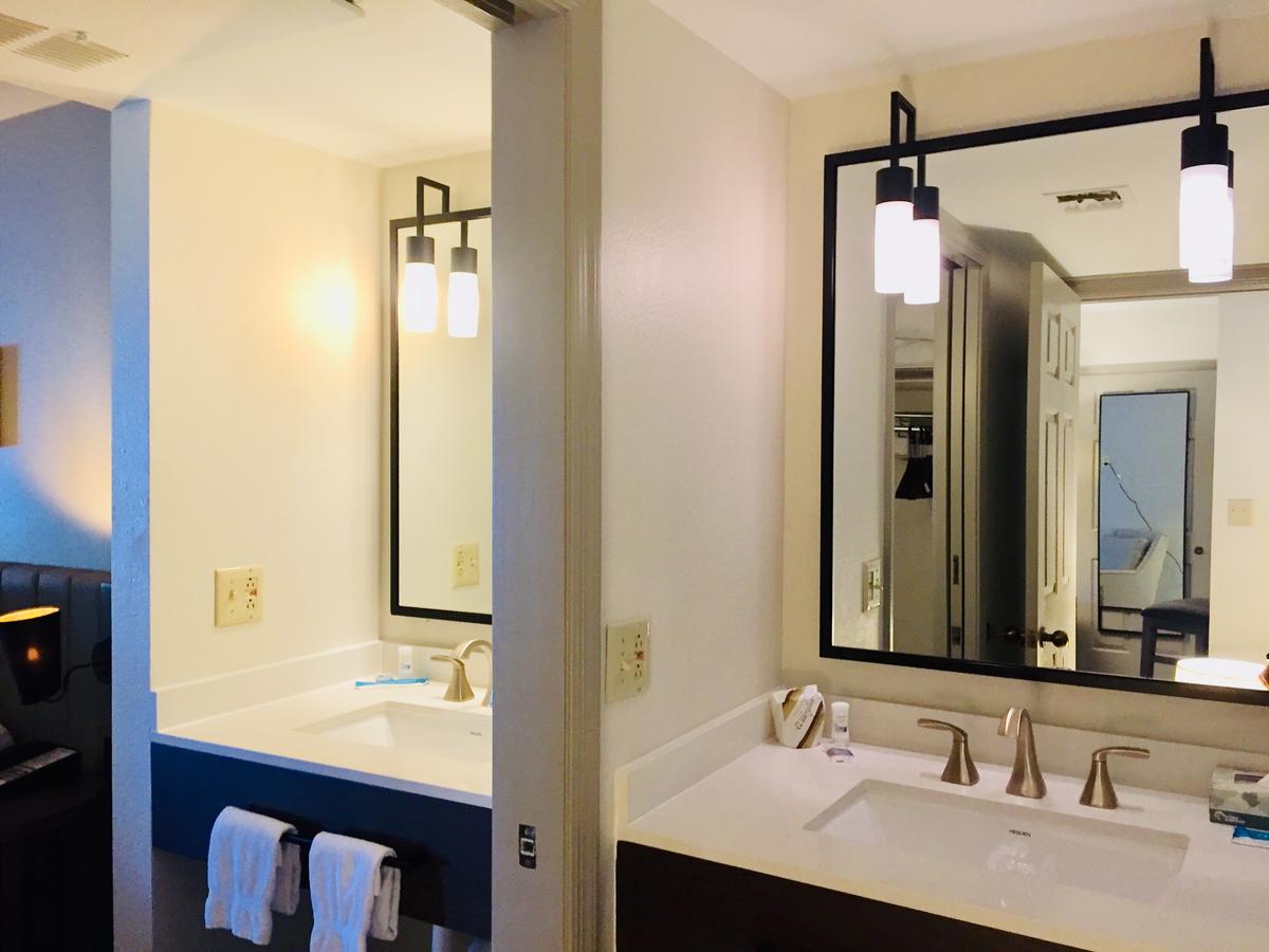 Windmill Suites Surprise, An Ascend Hotel Collection Member - thumb 3