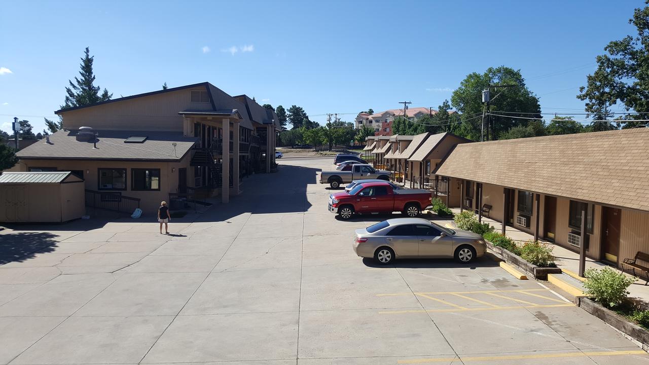 The KC Motel Show Low - thumb 1