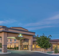 Days Inn by Wyndham Chino Valley - Accommodation San Jose