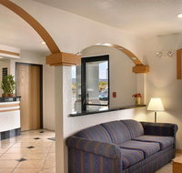 Super 8 by Wyndham Prescott Valley - Accommodation San Jose
