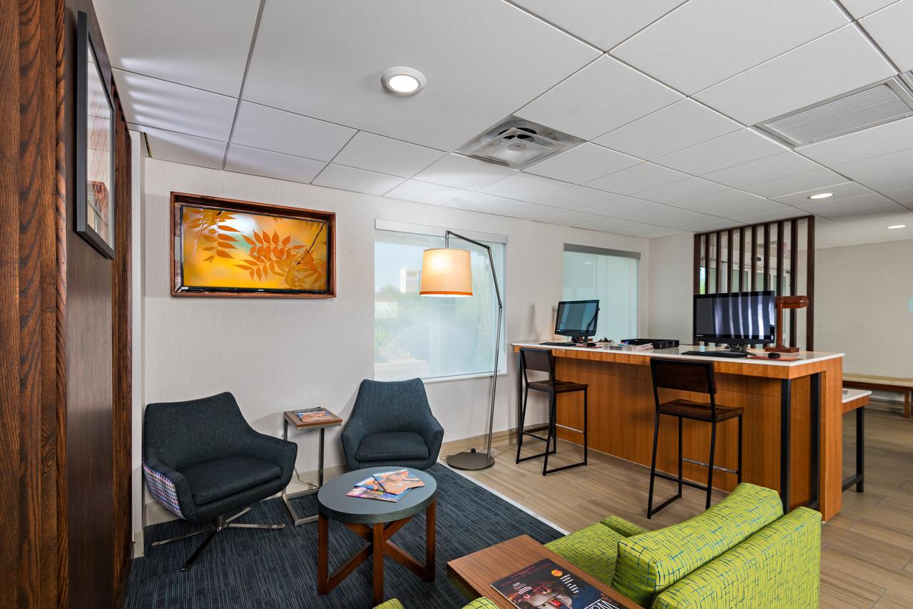 Holiday Inn Express Peoria North - Glendale - thumb 40