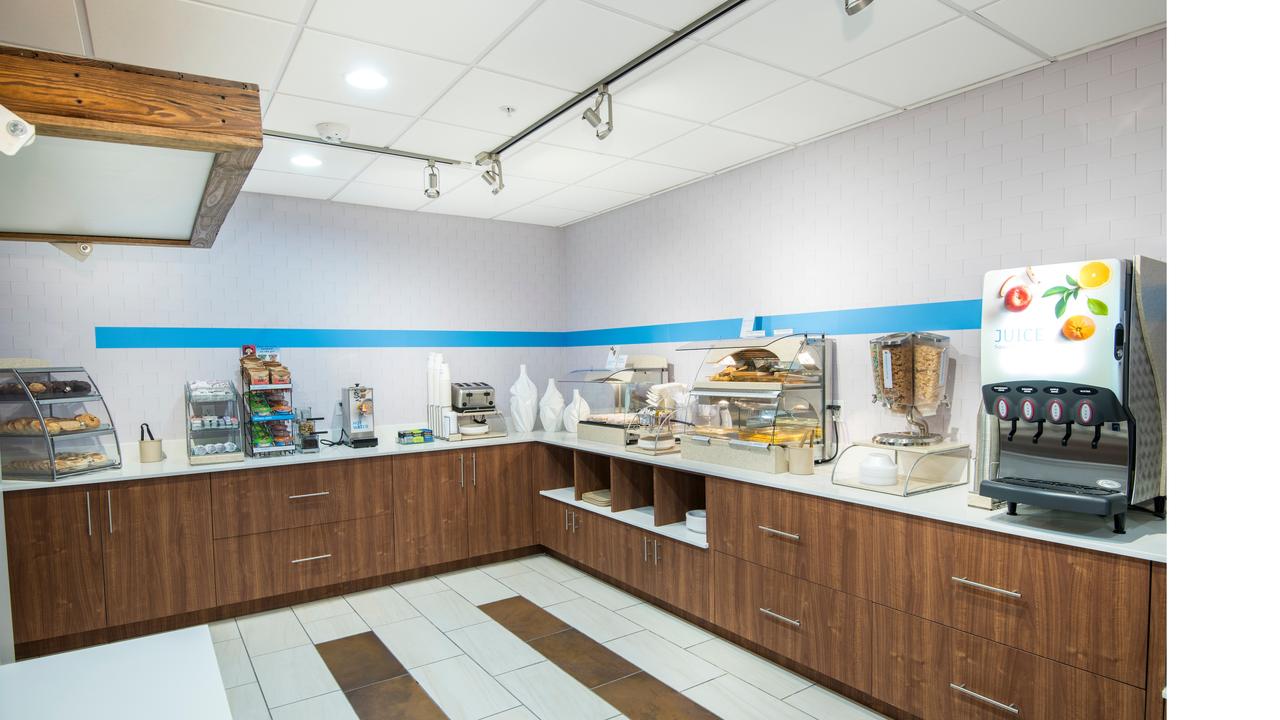 Holiday Inn Express Peoria North - Glendale - thumb 10