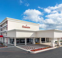 Ramada by Wyndham Texarkana - Accommodation San Jose