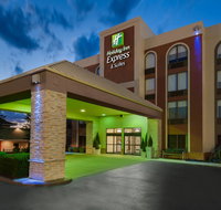 Holiday Inn Express Hotel  Suites Bentonville - Accommodation San Jose
