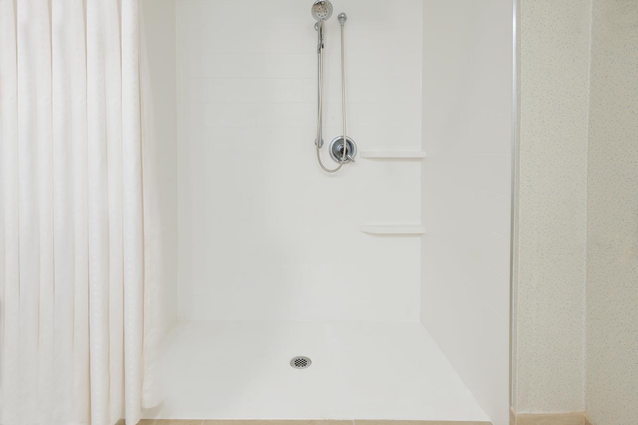 Holiday Inn Express Hotel & Suites Bentonville - thumb 19