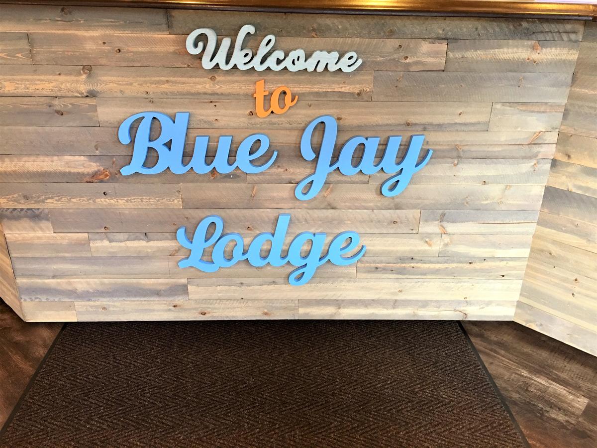 Blue Jay Lodge - thumb 1