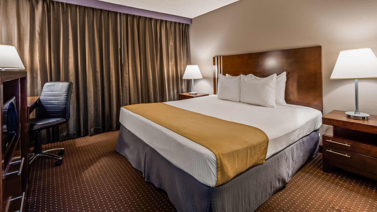 Best Western Yacht Harbor Hotel - thumb 25