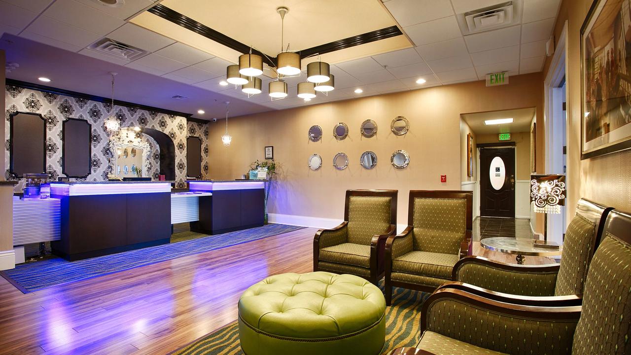 BEST WESTERN PLUS San Pedro Hotel & Suites - thumb 0