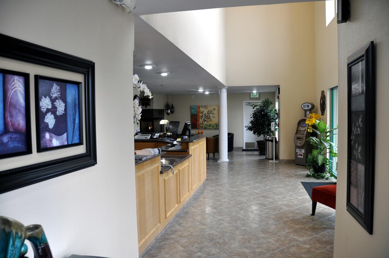 Pavilion Inn - thumb 18